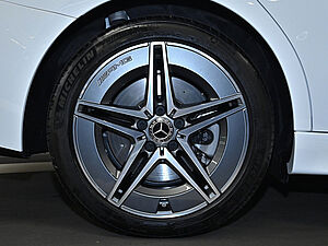Mercedes-Benz C 300 e AMG Sport Advanced Plus 8 navigation