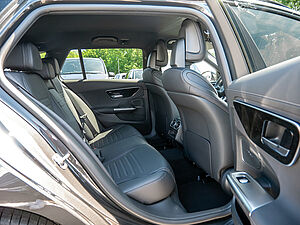 Mercedes-Benz C 200 T AMG Line 4 navigation