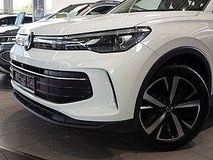Volkswagen Tiguan Life 1.5 l eTSI DSG 36 navigation