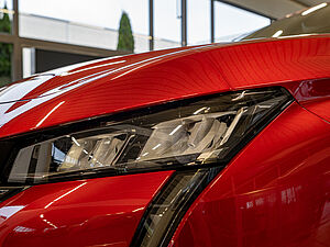Peugeot 308 Allure BlueHDi 130 EAT8 27 navigation