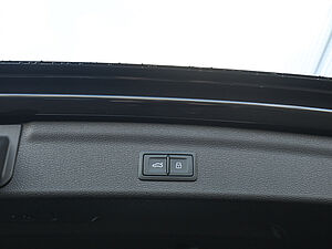 Audi Q3 S line 35 TDI quattro 37 navigation