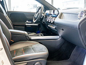 Mercedes-Benz GLA 200 AMG Sport Premium 2 navigation