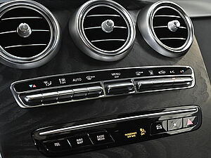 Mercedes-Benz GLC 300 e 4M Coupé AMG Line 13 navigation