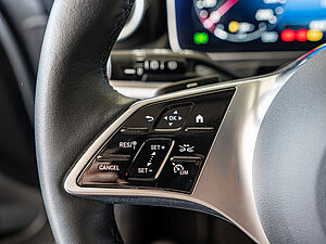 Mercedes-Benz C 300 e T Avantgarde Advanced Plus 12 navigation