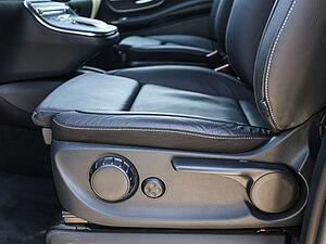 Mercedes-Benz V 300 d AVANTGARDE Extralang 9 navigation