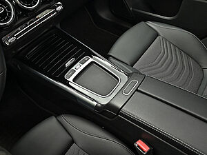 Mercedes-Benz GLB 200 d Progressive Advanced 14 navigation