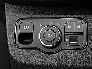 Mercedes-Benz Sprinter Kasten 319 CDI 4x4 27 navigation