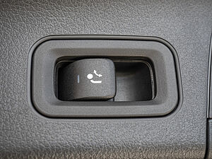 Mercedes-Benz GLA 180 Progressive Advanced 20 navigation