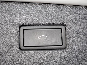Volkswagen Tiguan 1.4 eTSI R-Line eHybrid 28 navigation