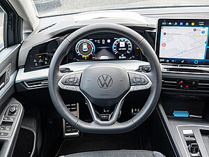 Volkswagen Golf VIII Goal 2,0 l TDI DSG 10 navigation