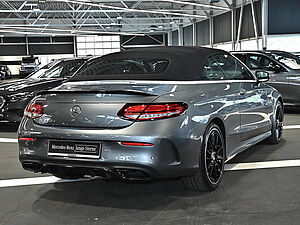 Mercedes-Benz C 220 d Cabrio AMG Line 33 navigation