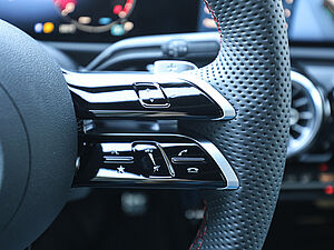 Mercedes-Benz CLA 200 Coupé AMG Line 19 navigation