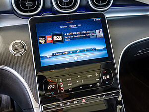 Mercedes-Benz C 300 e T Avantgarde 10 navigation