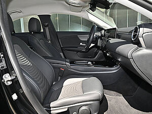 Mercedes-Benz CLA 180 Coupé Progressive Advanced 3 navigation