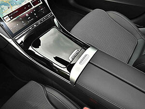 Mercedes-Benz C 180 T Avantgarde Advanced 14 navigation