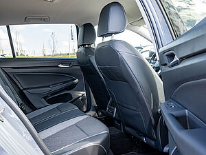Volkswagen Golf VIII Variant GOAL 2,0 l TDI DSG 4 navigation