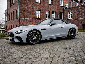 Mercedes-Benz SL 63 AMG 4M+ 37 navigation