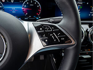 Mercedes-Benz A 180 Progressive Advanced 16 navigation