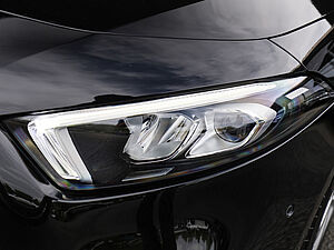 Mercedes-Benz A 250 e 33 navigation
