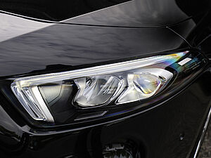 Mercedes-Benz A 250 e 33 navigation