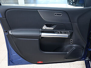 Mercedes-Benz B 200 d Progressive Advanced 29 navigation
