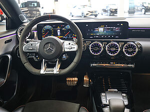 Mercedes-Benz A 45 AMG S 4M+ Aero 9 navigation