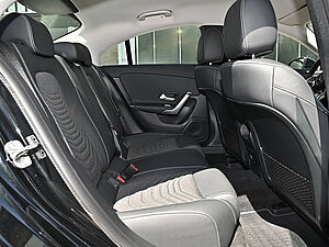 Mercedes-Benz CLA 180 Coupé Progressive Advanced 5 navigation