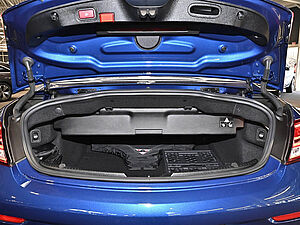 Mercedes-Benz C 200 Cabrio AMG Line 29 navigation