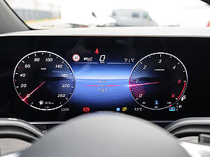 Mercedes-Benz V 300 d AVANTGARDE Extralang 17 navigation