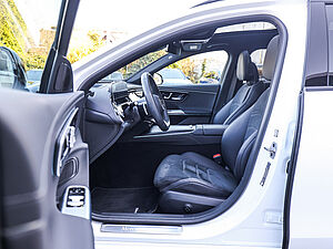 Mercedes-Benz E 200 T AMG Advanced Plus Superscreen 11 navigation