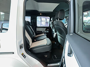 Mercedes-Benz G 500 Final Edition AMG Manufaktur 4 navigation