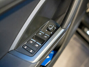 Audi Q3 S line 35 TFSI S tronic 22 navigation