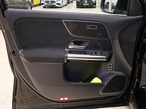Mercedes-Benz GLA 180 AMG Sport Advanced Plus 29 navigation