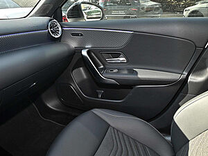 Mercedes-Benz A 180 Progressive 15 navigation