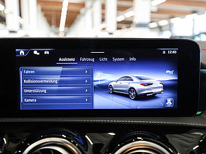 Mercedes-Benz CLA 220 4M Coupé AMG Sport Premium 13 navigation