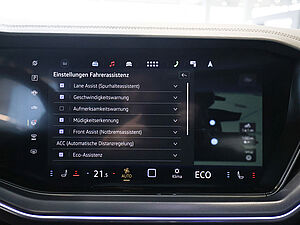 Volkswagen Touareg R-Line 3.0 TDI 4M 17 navigation