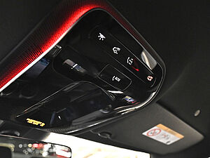 Mercedes-Benz C 300 e AMG Line 14 navigation