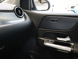 Mercedes-Benz B 220 d Progressive Advanced 18 navigation