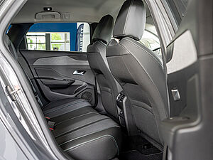 Peugeot 308 SW Allure BlueHDi 130 EAT8 4 navigation