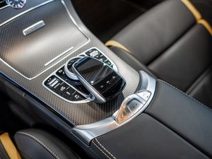 Mercedes-Benz C 63 AMG S Cabrio Final Edition Vmax Perf Dis 13 navigation