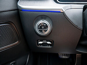 Mercedes-Benz C 200 T AMG Line 18 navigation