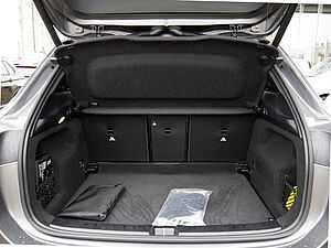 Mercedes-Benz GLA 180 Progressive Line Edition 28 navigation