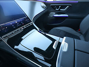 Mercedes-Benz EQE 43 AMG 4M 17 navigation