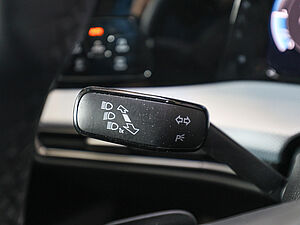 Volkswagen Golf VIII Goal 2,0 l TDI DSG 31 navigation