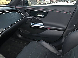 Mercedes-Benz E 220 d T AMG Line 15 navigation