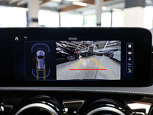 Mercedes-Benz CLA 180 SB Progressive Advanced 14 navigation