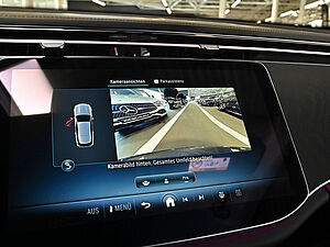 Mercedes-Benz E 220 T d AMG Line 12 navigation