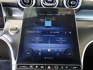 Mercedes-Benz GLC 300 e 4M Avantgarde Advanced Plus 15 navigation