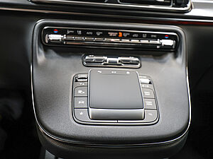 Mercedes-Benz V 220 d Style Lang 14 navigation