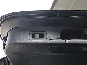 Mercedes-Benz B 220 4M Progressive Advanced 32 navigation